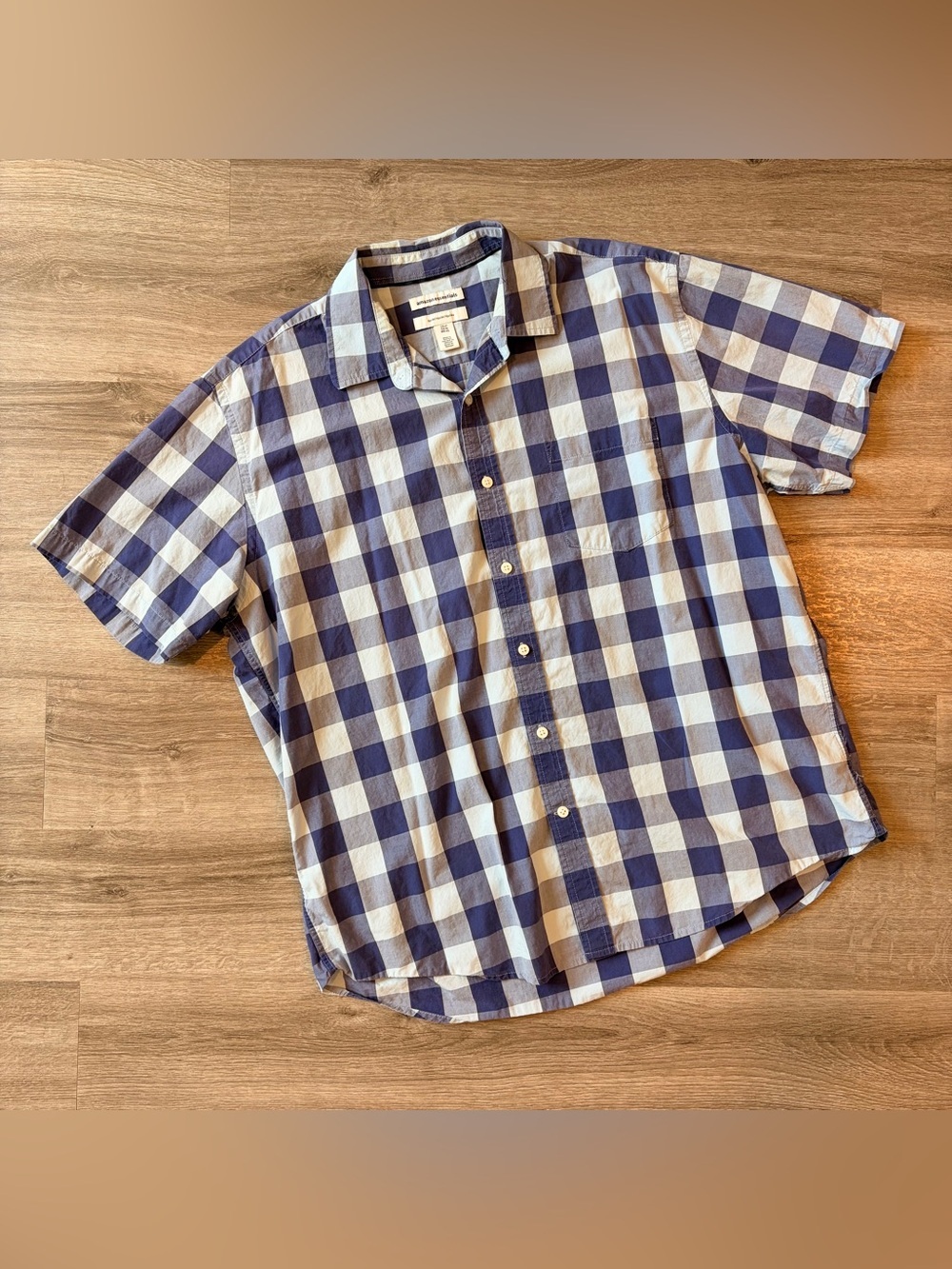 Amazon Essentials blue plaid short sleeve button down shirt